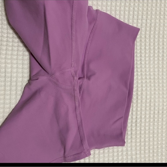 ALO 6inch biker shorts - Picture 4 of 5